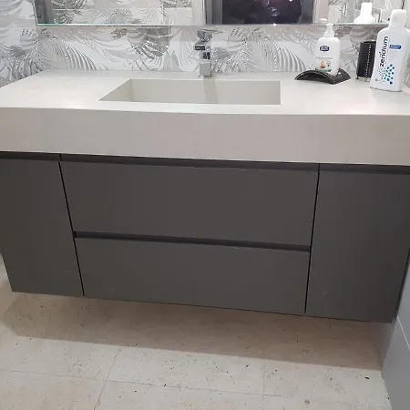A 300 Metri Dal Mare Arredato Con Cucina Camera Matrimoniale, Bagno E Veranda Vivibile Per Le Serate Est,ive